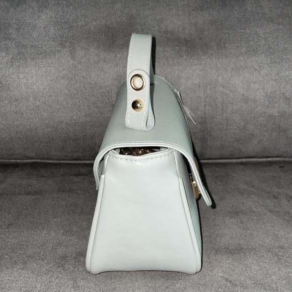 NWT. Bella Russo Clutch purse. Gray. - Picture 2 of 6